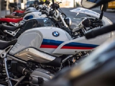 BMW Forays Premium Motorcycle Segment